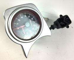 Piaggio Otáčkoměr